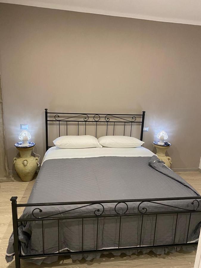 Agriturismo Tenuta La Monaca Aradeo Luaran gambar