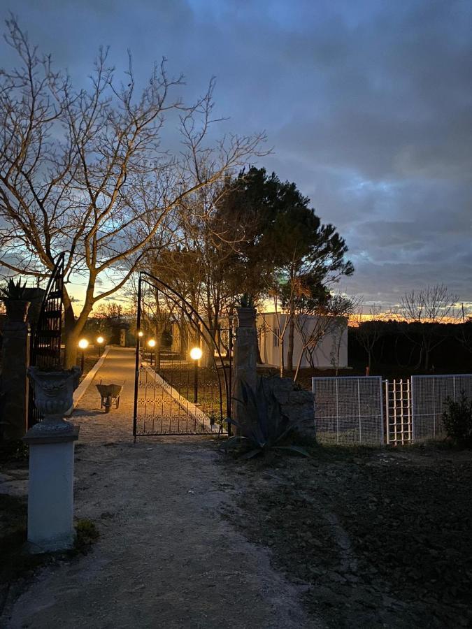 Agriturismo Tenuta La Monaca Aradeo Luaran gambar