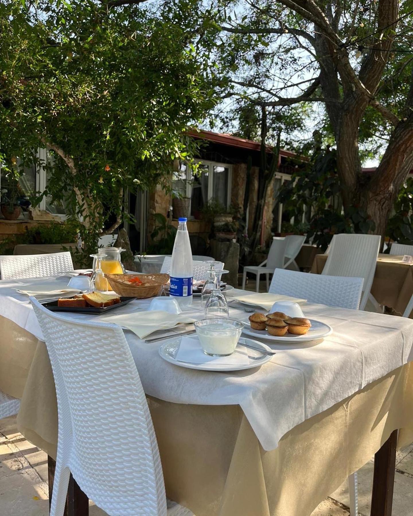Agriturismo Tenuta La Monaca Aradeo Luaran gambar
